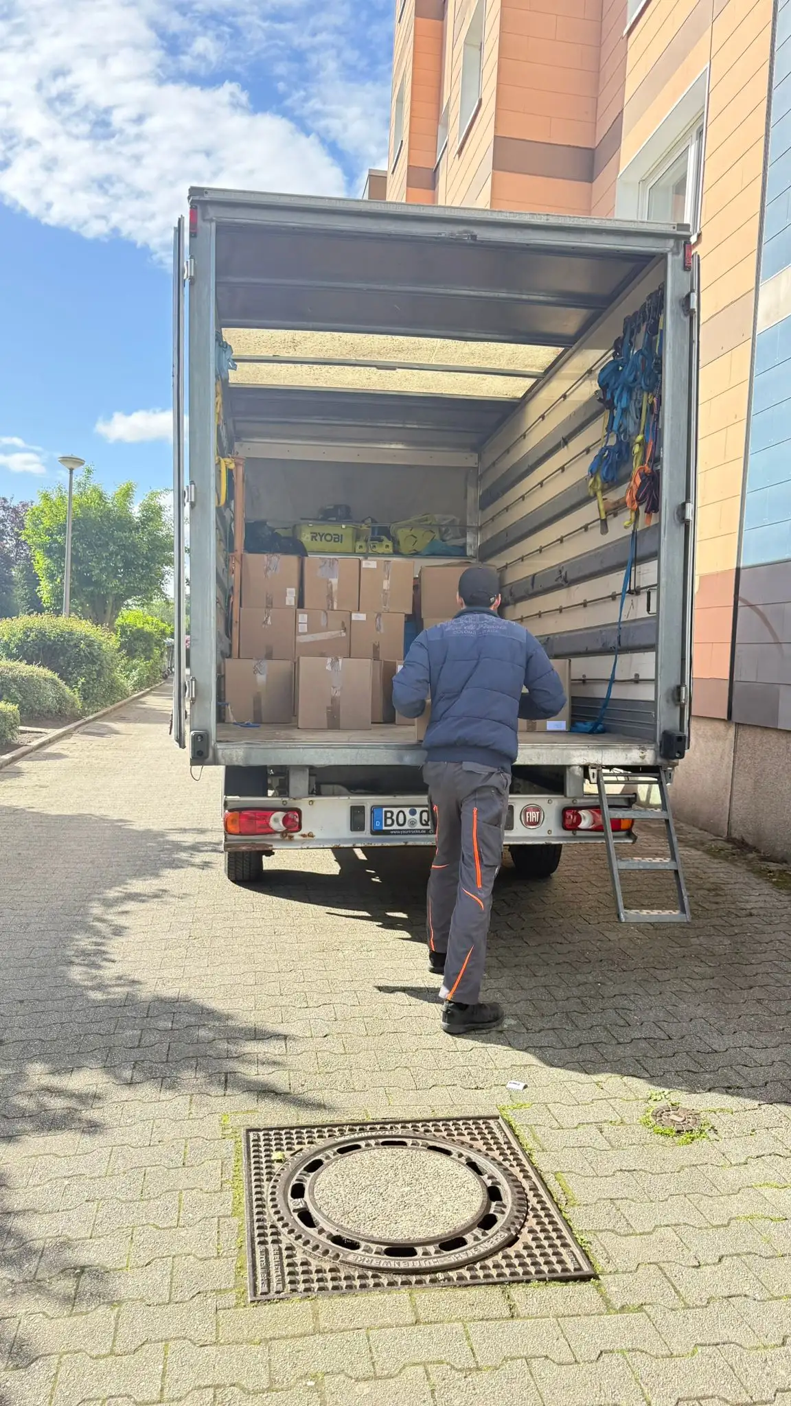 Privatumzug mit Movehaus – beladener Umzugswagen für Wohnungsumzug